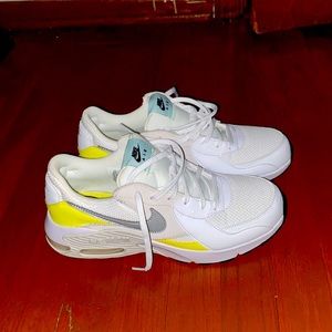 Brand new Air Max Sneakers!!! Size 9.5 in Woman’s